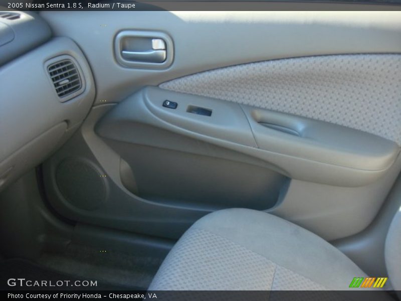 Radium / Taupe 2005 Nissan Sentra 1.8 S