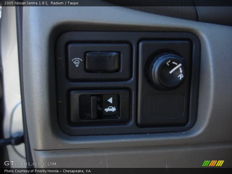 Radium / Taupe 2005 Nissan Sentra 1.8 S