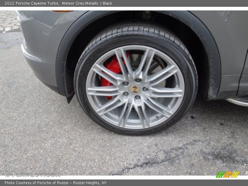 Meteor Grey Metallic / Black 2012 Porsche Cayenne Turbo