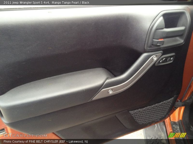 Mango Tango Pearl / Black 2011 Jeep Wrangler Sport S 4x4