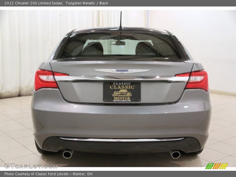 Tungsten Metallic / Black 2013 Chrysler 200 Limited Sedan