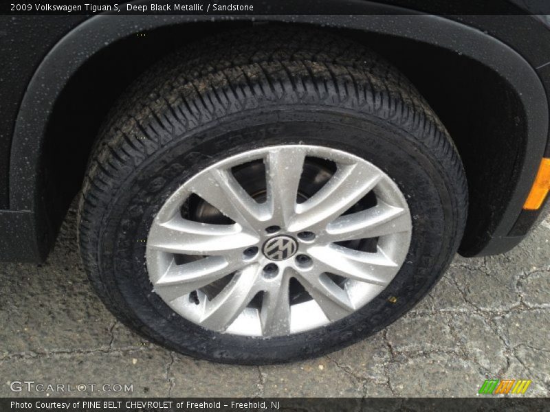 Deep Black Metallic / Sandstone 2009 Volkswagen Tiguan S
