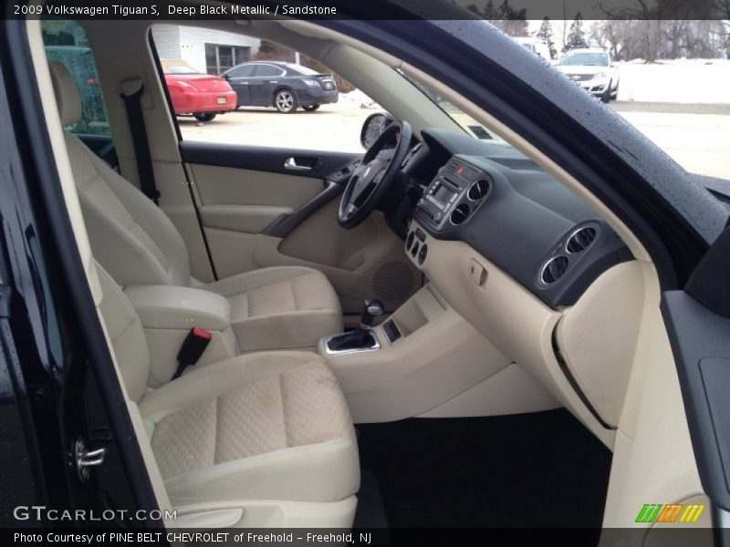 Deep Black Metallic / Sandstone 2009 Volkswagen Tiguan S