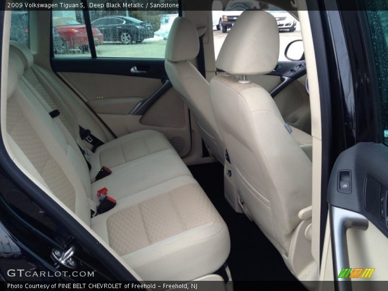 Deep Black Metallic / Sandstone 2009 Volkswagen Tiguan S