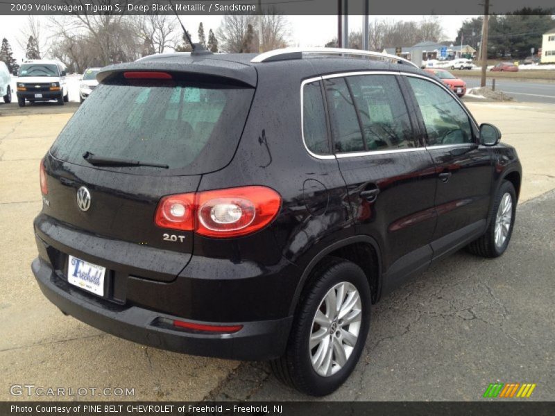 Deep Black Metallic / Sandstone 2009 Volkswagen Tiguan S