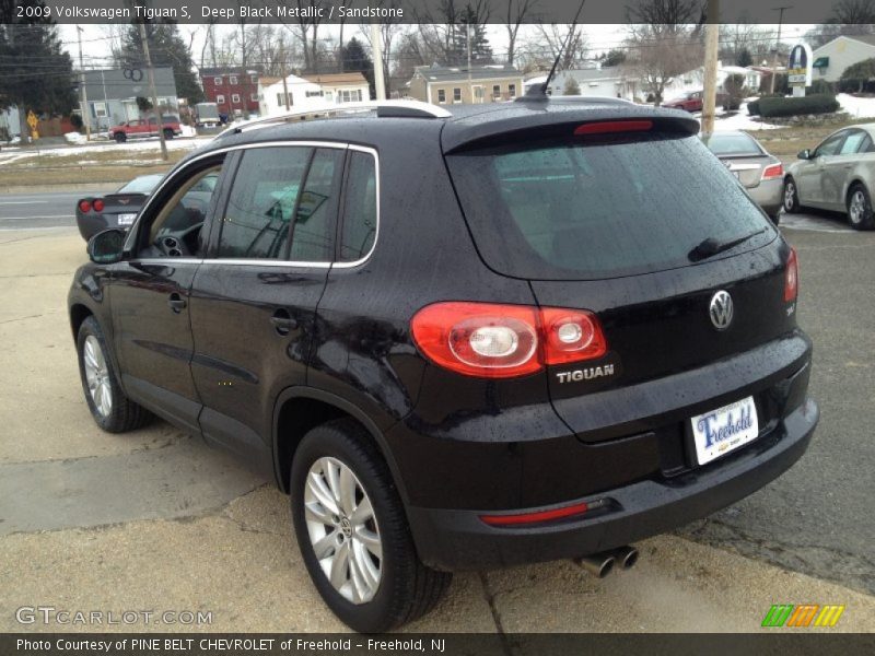 Deep Black Metallic / Sandstone 2009 Volkswagen Tiguan S