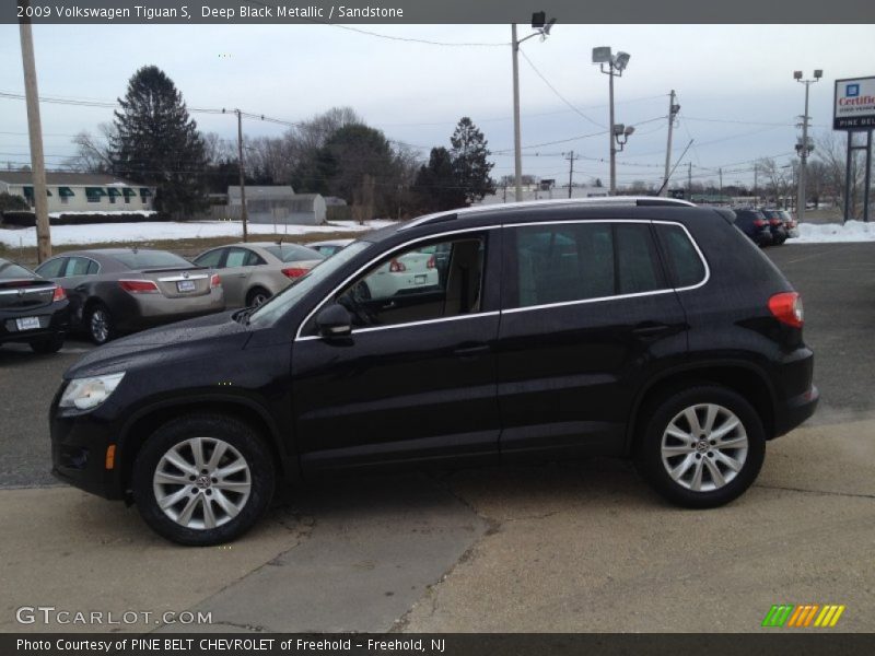 Deep Black Metallic / Sandstone 2009 Volkswagen Tiguan S