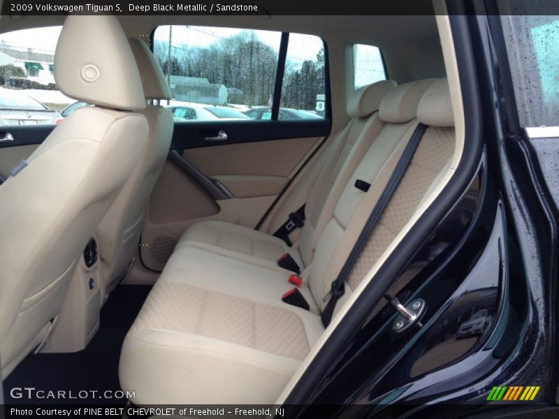 Deep Black Metallic / Sandstone 2009 Volkswagen Tiguan S