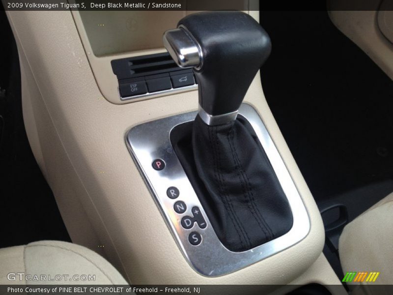 Deep Black Metallic / Sandstone 2009 Volkswagen Tiguan S
