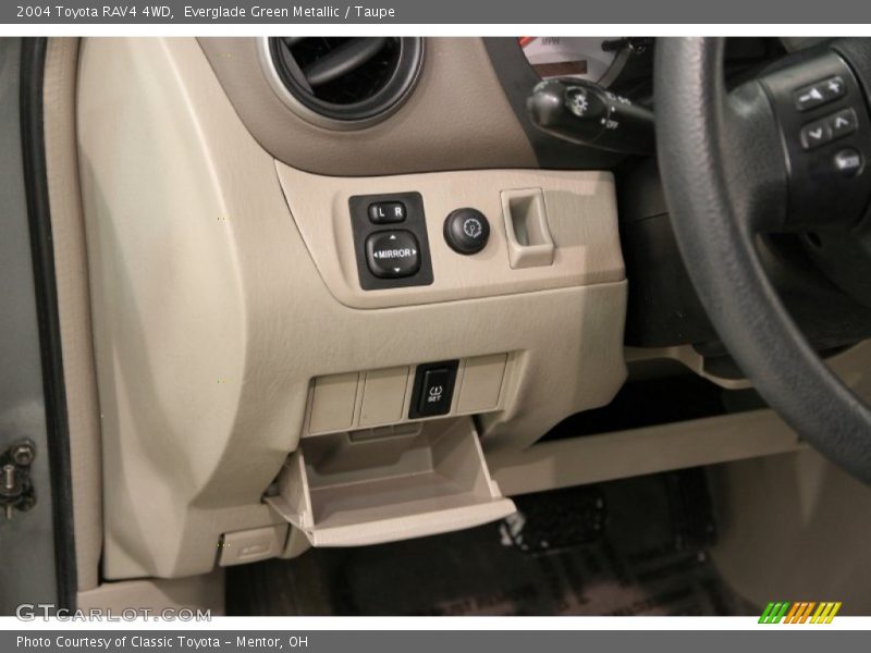 Everglade Green Metallic / Taupe 2004 Toyota RAV4 4WD