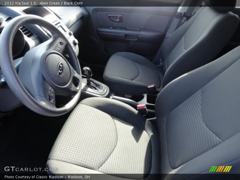 Alien Green / Black Cloth 2012 Kia Soul 1.6