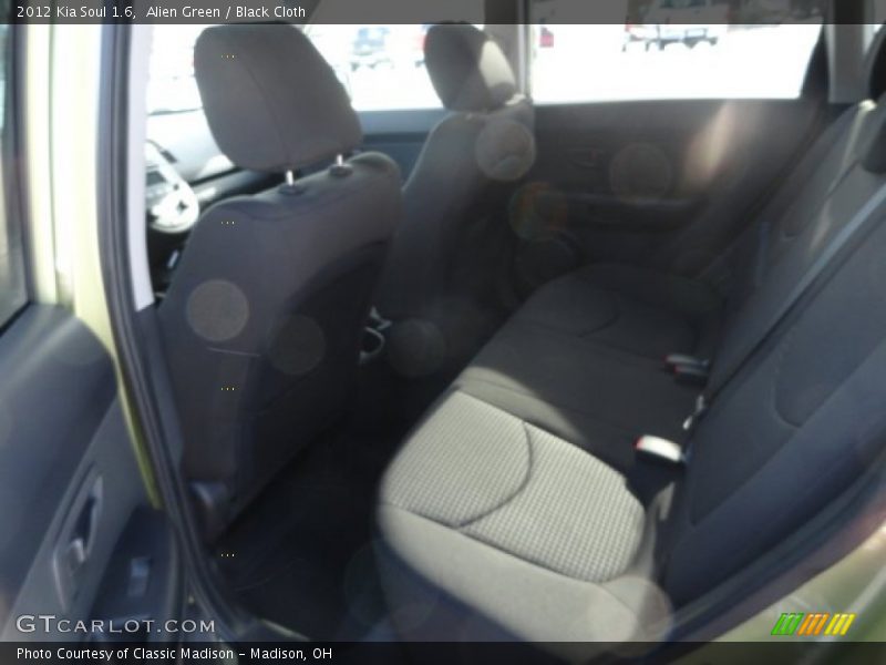 Alien Green / Black Cloth 2012 Kia Soul 1.6