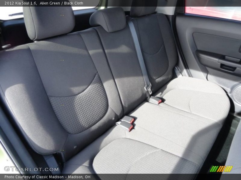 Alien Green / Black Cloth 2012 Kia Soul 1.6