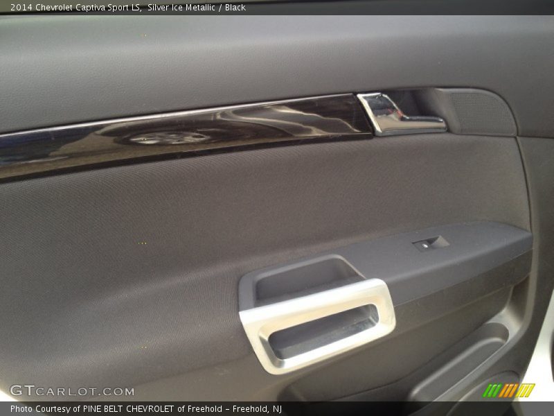 Silver Ice Metallic / Black 2014 Chevrolet Captiva Sport LS