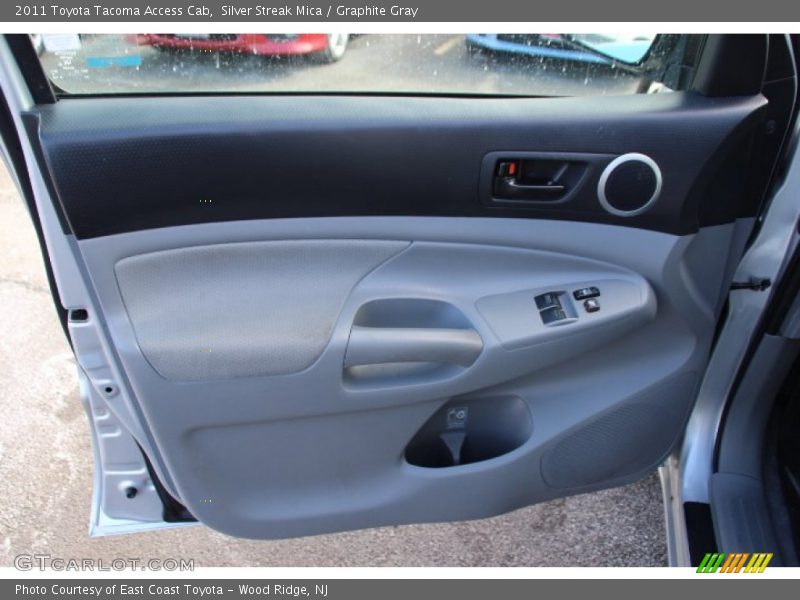 Silver Streak Mica / Graphite Gray 2011 Toyota Tacoma Access Cab