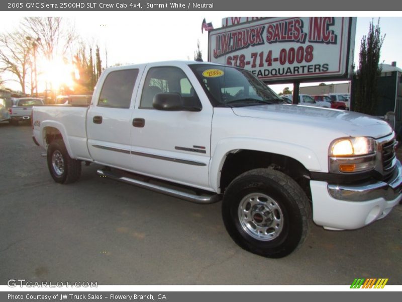 Summit White / Neutral 2005 GMC Sierra 2500HD SLT Crew Cab 4x4