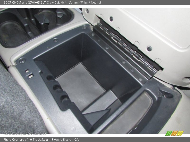 Summit White / Neutral 2005 GMC Sierra 2500HD SLT Crew Cab 4x4