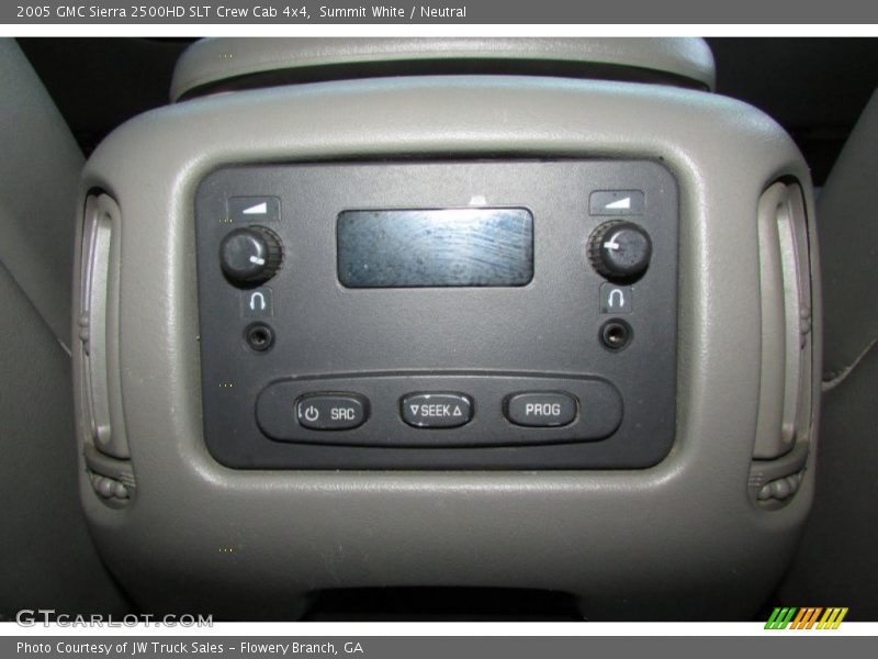 Summit White / Neutral 2005 GMC Sierra 2500HD SLT Crew Cab 4x4