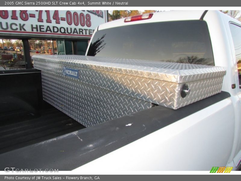 Summit White / Neutral 2005 GMC Sierra 2500HD SLT Crew Cab 4x4