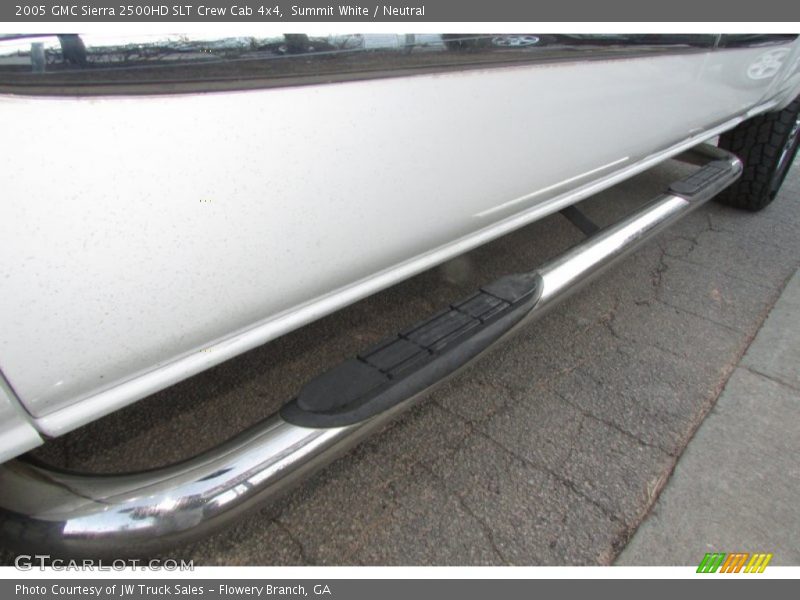 Summit White / Neutral 2005 GMC Sierra 2500HD SLT Crew Cab 4x4