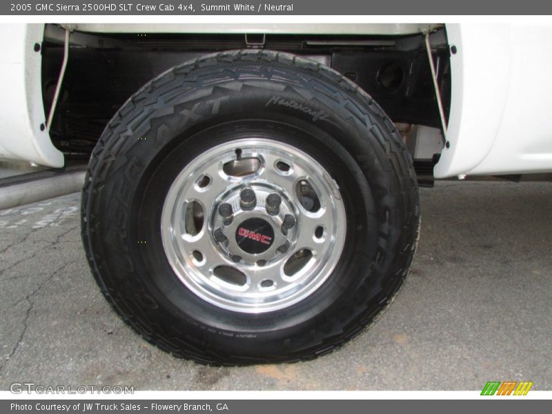Summit White / Neutral 2005 GMC Sierra 2500HD SLT Crew Cab 4x4