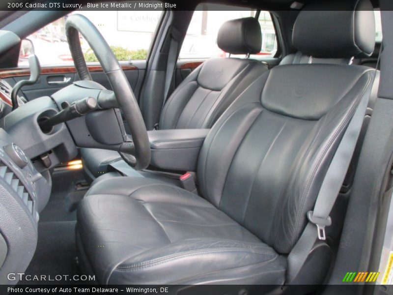 Front Seat of 2006 DTS Luxury