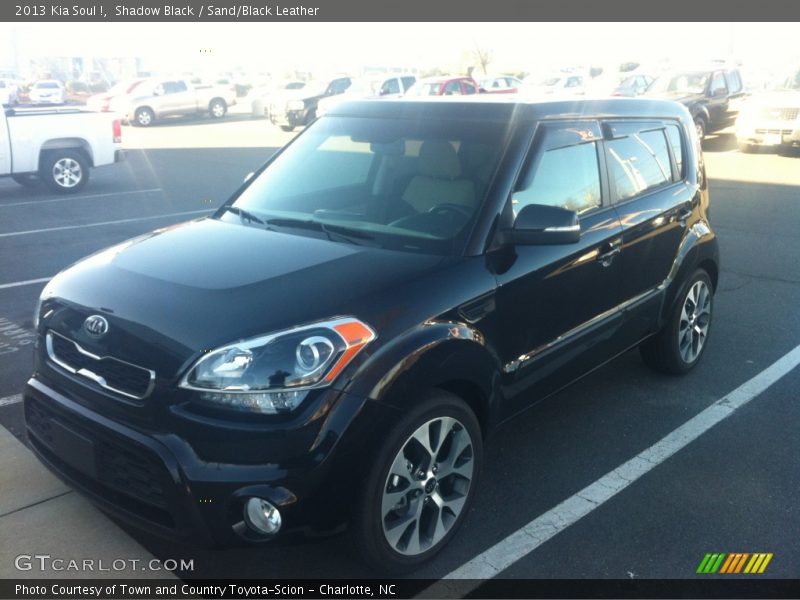 Shadow Black / Sand/Black Leather 2013 Kia Soul !