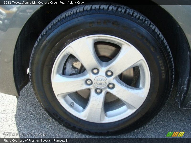 Cypress Green Pearl / Light Gray 2012 Toyota Sienna LE