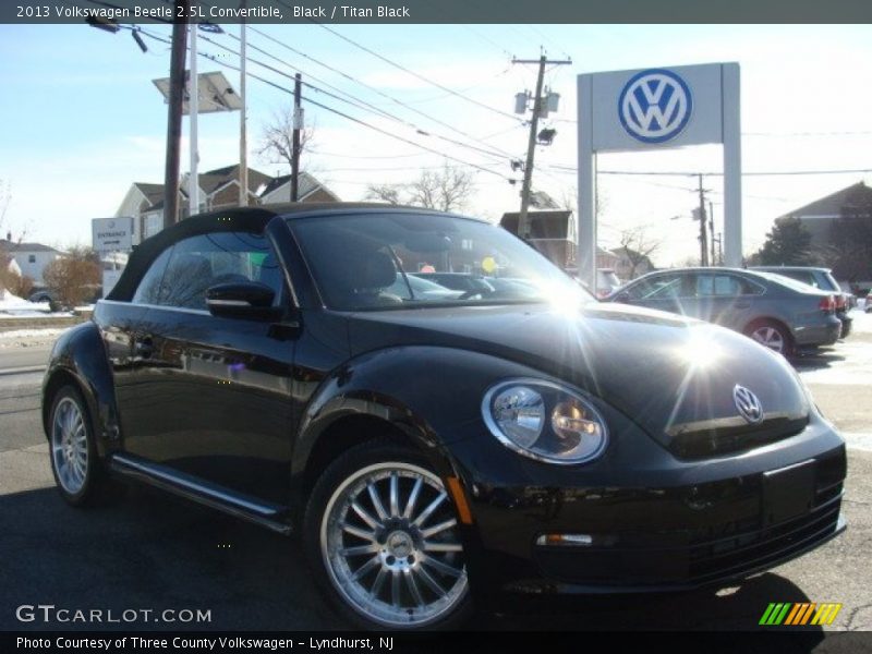 Black / Titan Black 2013 Volkswagen Beetle 2.5L Convertible