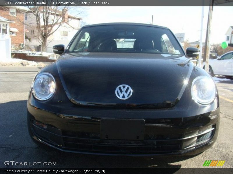 Black / Titan Black 2013 Volkswagen Beetle 2.5L Convertible