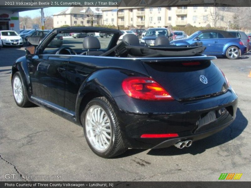 Black / Titan Black 2013 Volkswagen Beetle 2.5L Convertible