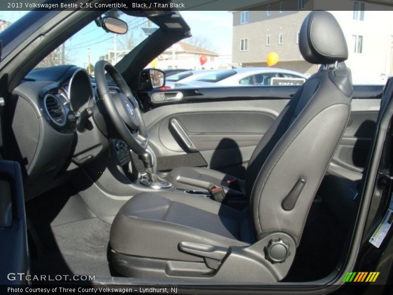 Black / Titan Black 2013 Volkswagen Beetle 2.5L Convertible