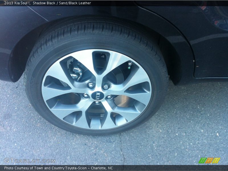 Shadow Black / Sand/Black Leather 2013 Kia Soul !