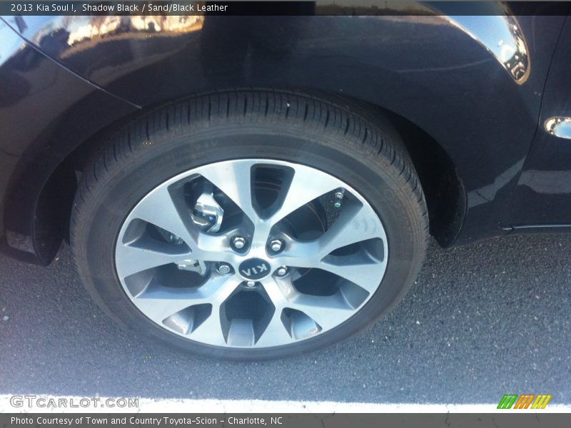Shadow Black / Sand/Black Leather 2013 Kia Soul !