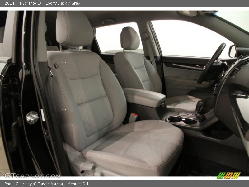 Ebony Black / Gray 2011 Kia Sorento LX
