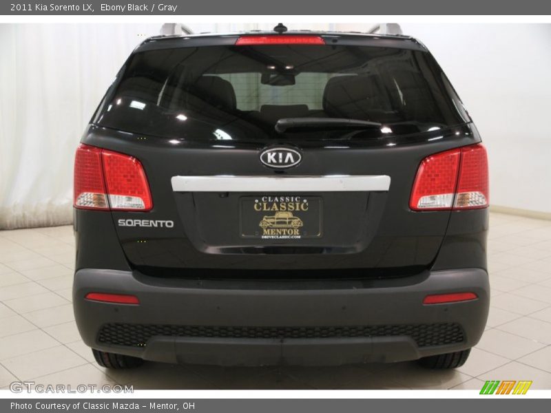 Ebony Black / Gray 2011 Kia Sorento LX