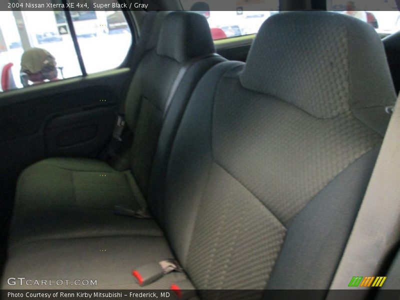 Super Black / Gray 2004 Nissan Xterra XE 4x4