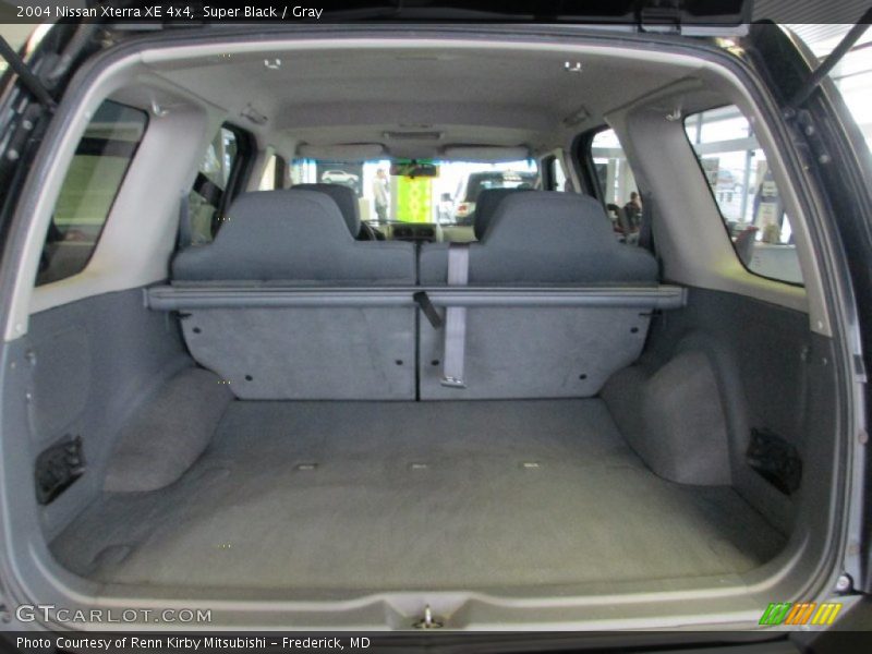 Super Black / Gray 2004 Nissan Xterra XE 4x4