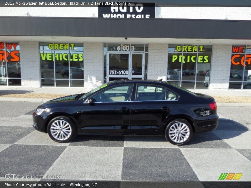 Black Uni / 2 Tone Black/Cornsilk 2013 Volkswagen Jetta SEL Sedan