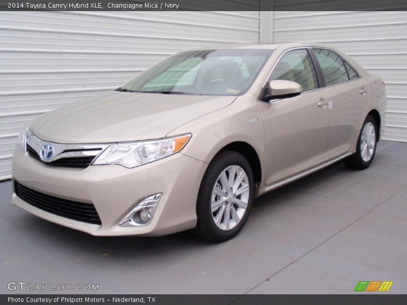 Champagne Mica / Ivory 2014 Toyota Camry Hybrid XLE