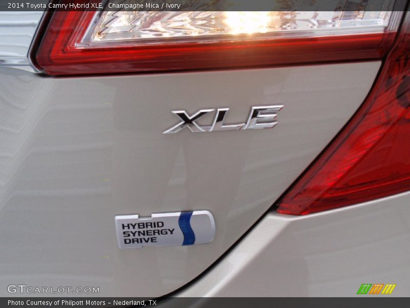 Champagne Mica / Ivory 2014 Toyota Camry Hybrid XLE