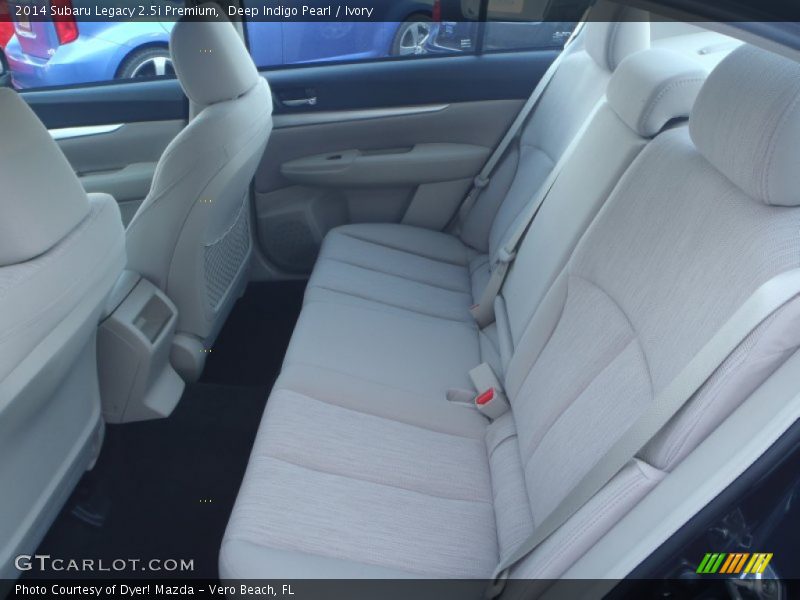 Deep Indigo Pearl / Ivory 2014 Subaru Legacy 2.5i Premium