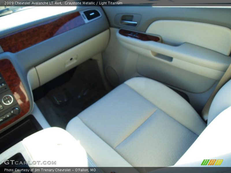 Graystone Metallic / Light Titanium 2009 Chevrolet Avalanche LT 4x4