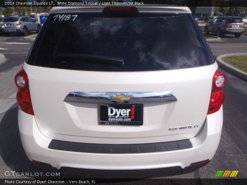 White Diamond Tricoat / Light Titanium/Jet Black 2014 Chevrolet Equinox LT