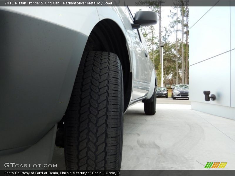 Radiant Silver Metallic / Steel 2011 Nissan Frontier S King Cab