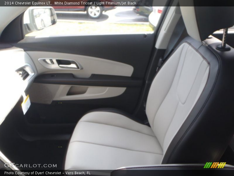 White Diamond Tricoat / Light Titanium/Jet Black 2014 Chevrolet Equinox LT
