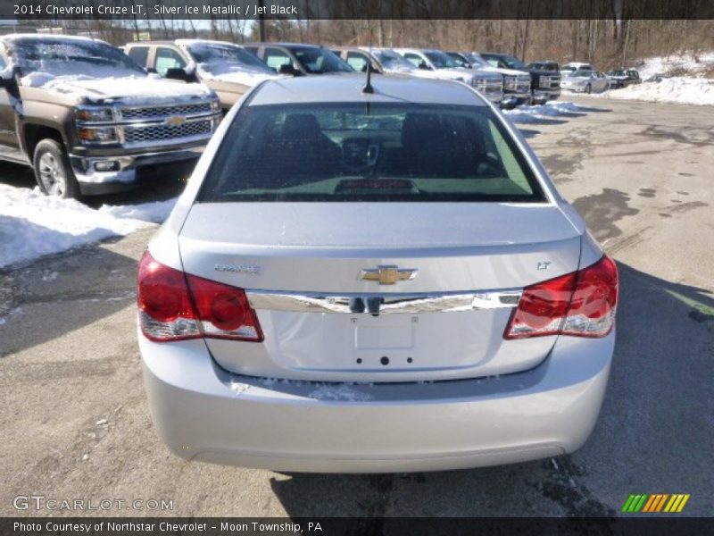 Silver Ice Metallic / Jet Black 2014 Chevrolet Cruze LT