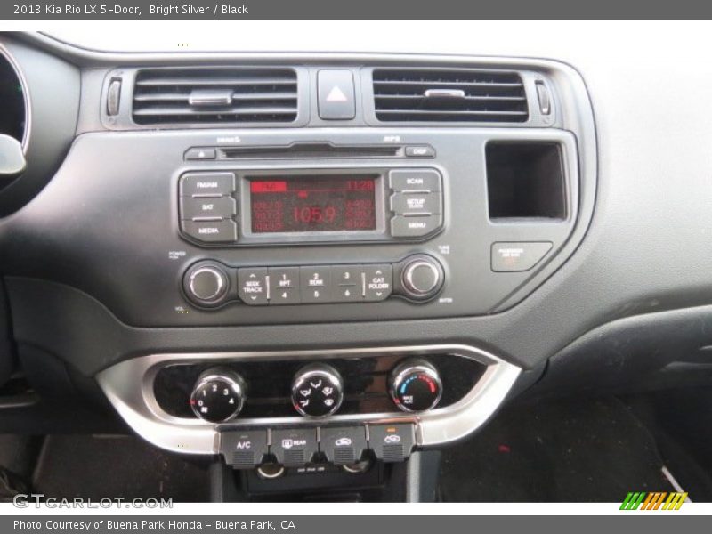 Bright Silver / Black 2013 Kia Rio LX 5-Door