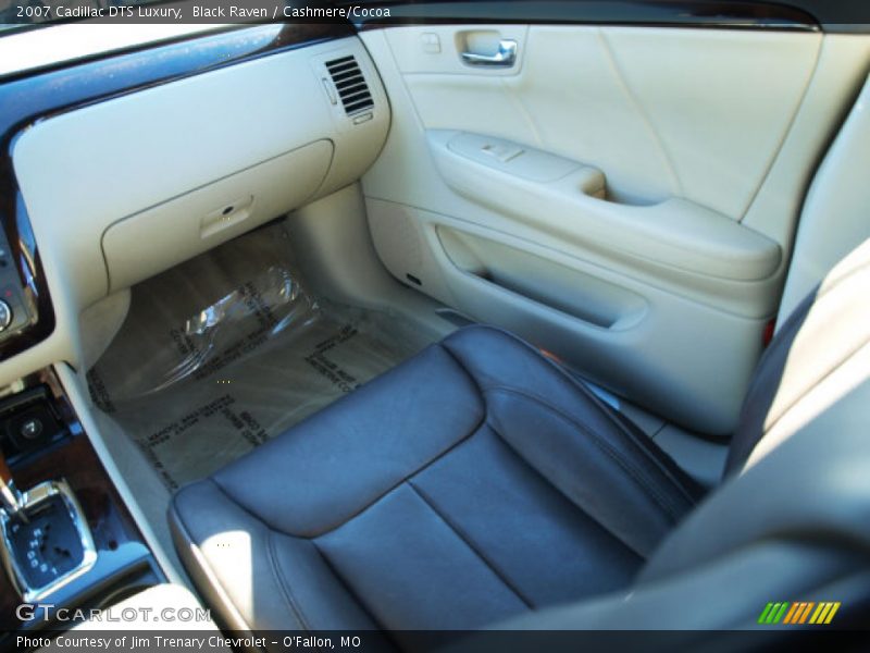 Black Raven / Cashmere/Cocoa 2007 Cadillac DTS Luxury