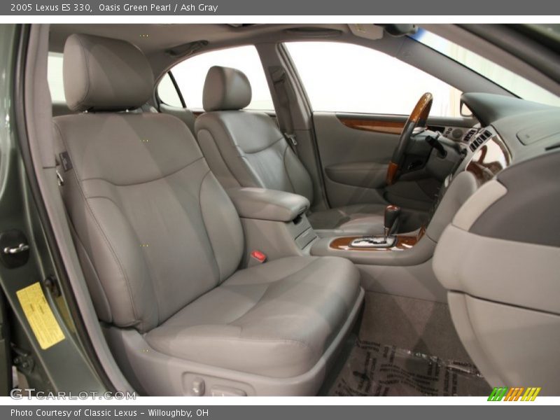 Front Seat of 2005 ES 330